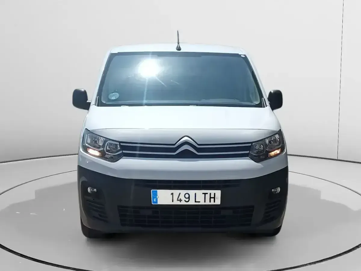 Usado Citroën Berlingo 100 CV (73 kW) 2021 Blanco Monovolumen