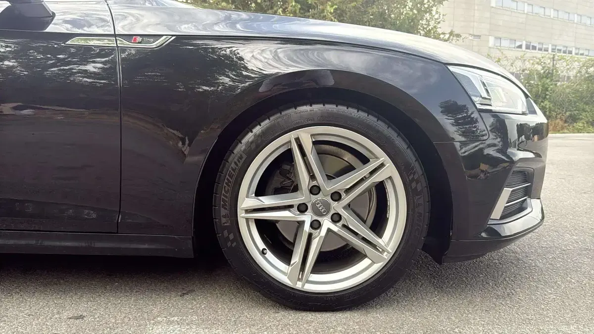 Usado Audi A5 Sportback S-Line 163 CV (119 kW) 2019 Negro Utilitario