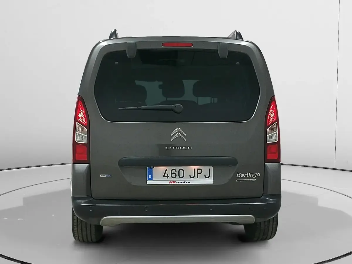 Usado Citroën Berlingo XTR 120 CV (88 kW) 2016 Negro Monovolumen