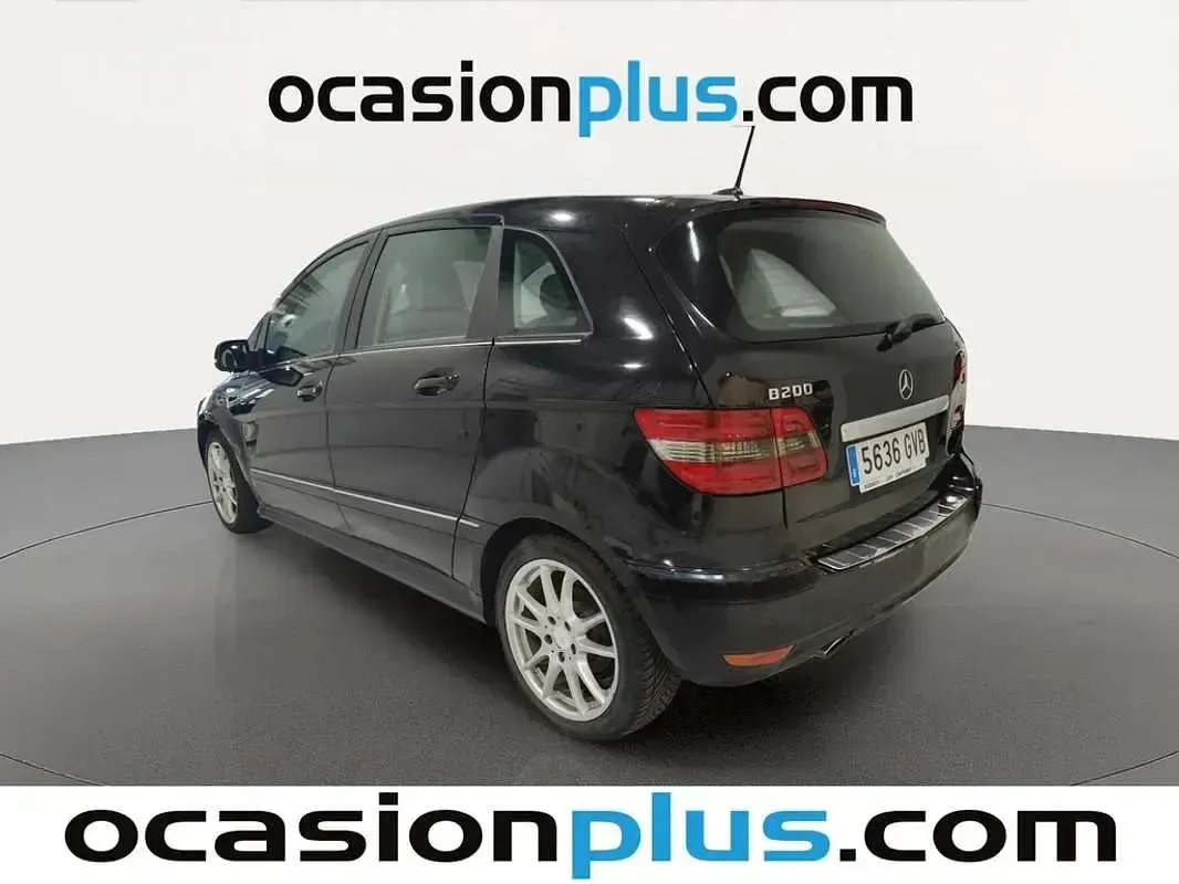 Usado Mercedes B200 140 CV (102 kW) 2010 Negro Monovolumen