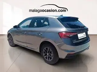Usado Skoda Fabia Selection 95 CV (69 kW) 2025 Gris Utilitario