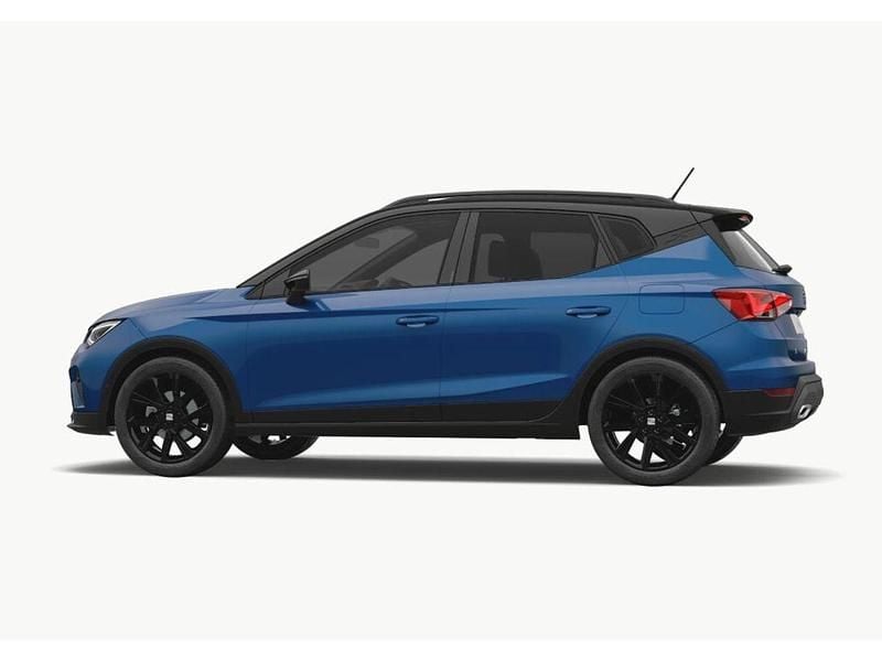 Azul Nuevo 2025 Seat Arona FR SUV | 27.600 € - Imagen 1/3