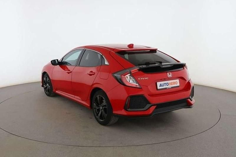 Usado Honda Civic Elegance 131 CV (96 kW) 2018 Rojo Berlina