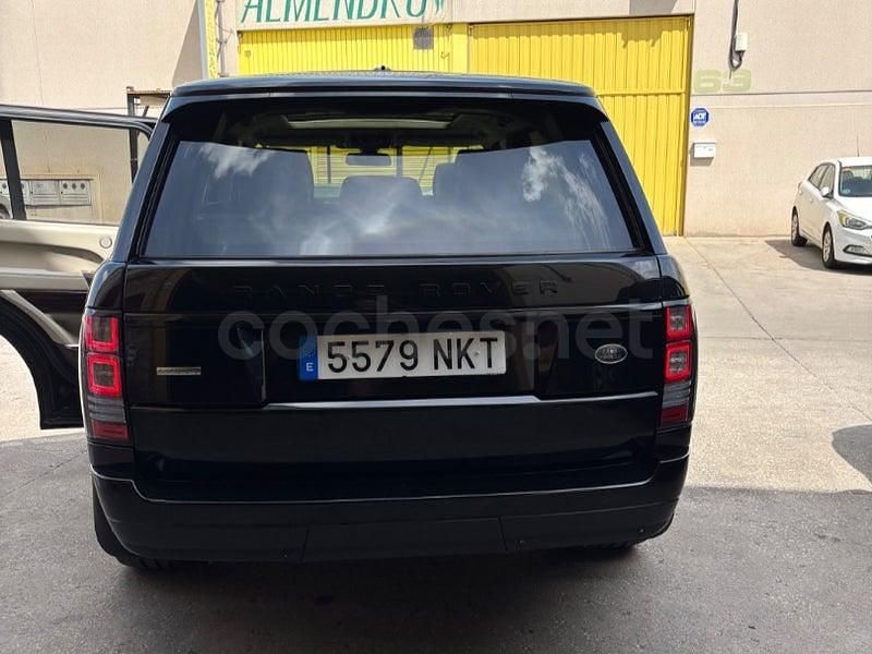 Begagnad Land Rover Range Rover Vogue 258 HK (189 kW) 2016 Svart SUV