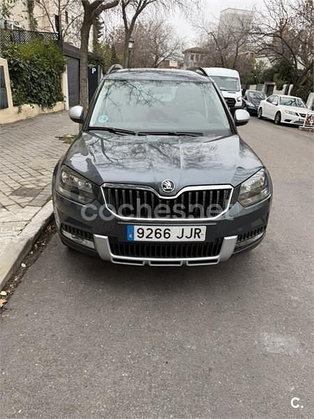 Gris / plata Usado 2015 Skoda Yeti Style SUV | 12.100 € (Precio justo) - Imagen 1/4