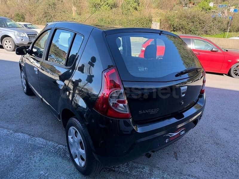 Usado Dacia Sandero Ambiance 75 CV (55 kW) 2010 Negro Berlina