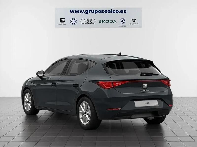 Uusi Seat Leon Style 115 HP (84 kW) 2026 Sininen