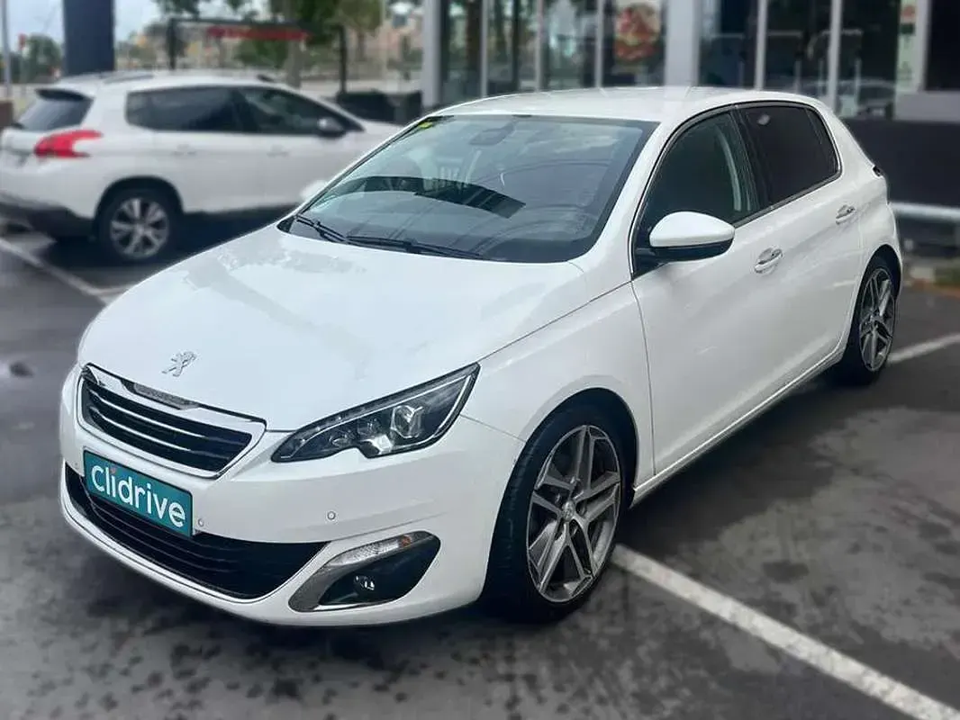 Usado Peugeot 308 Allure 150 CV (110 kW) 2014 Blanco Utilitario