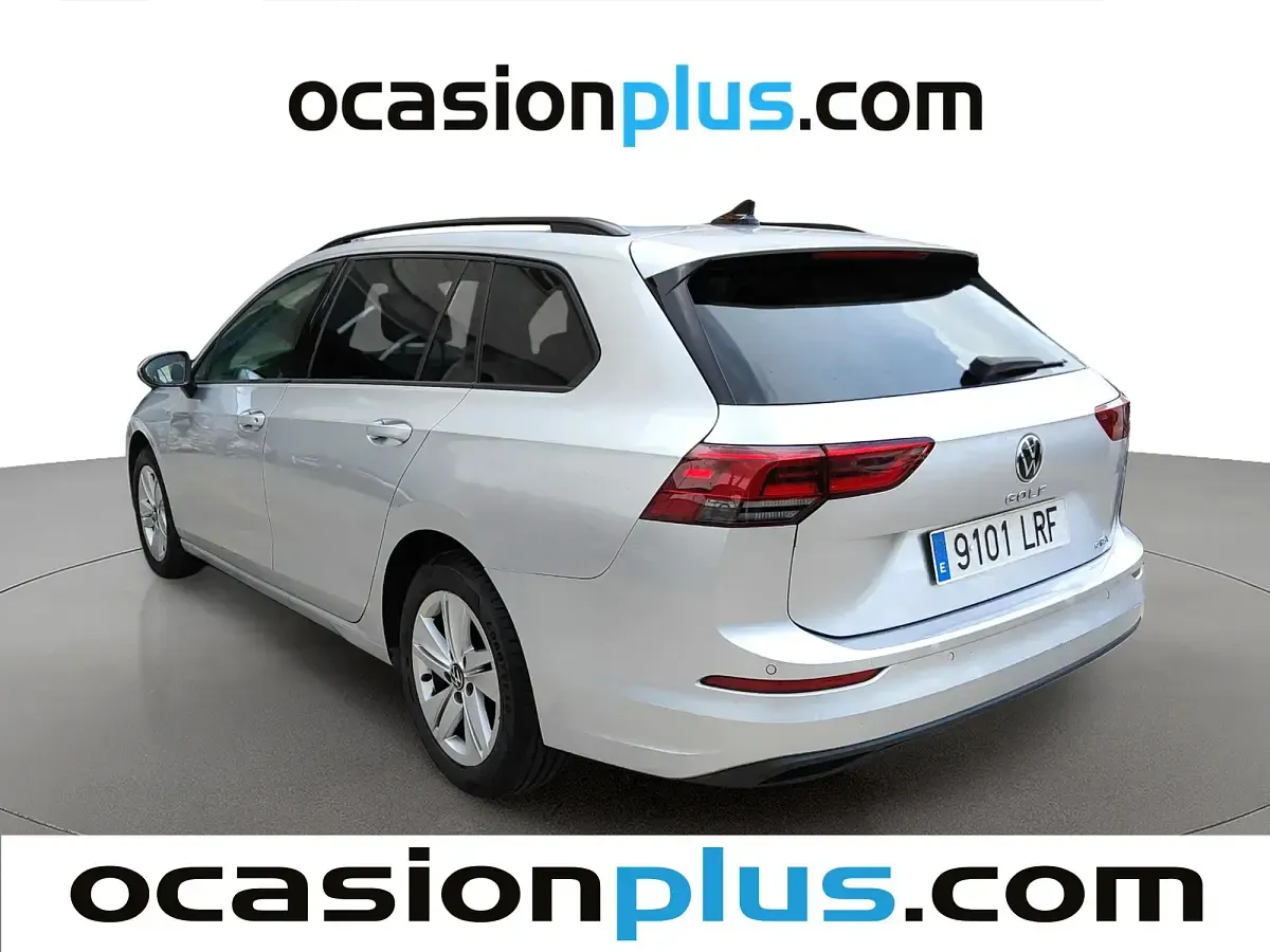 Begagnad VW Golf Life 110 HK (80 kW) 2021 Grå Kombi