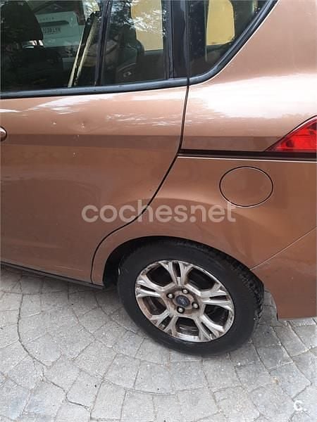 Usado Ford B-MAX Trend 100 CV (73 kW) 2012 Beige Monovolumen
