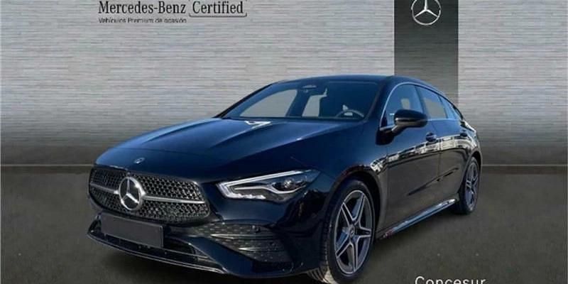 Negro Usado 2024 Mercedes CLA250e Shooting Brake Familiar | 38.900 € (Precio justo) - Imagen 1/4