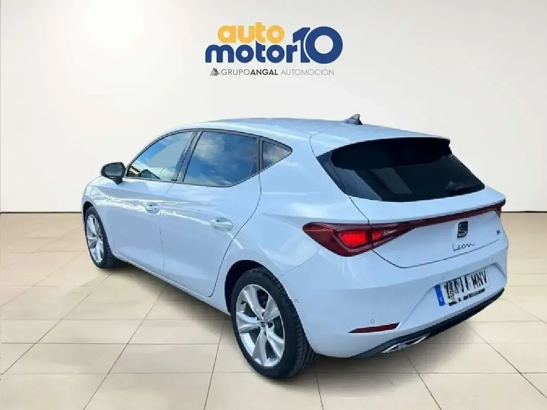 Usado Seat Leon FR 150 CV (110 kW) 2024 Berlina