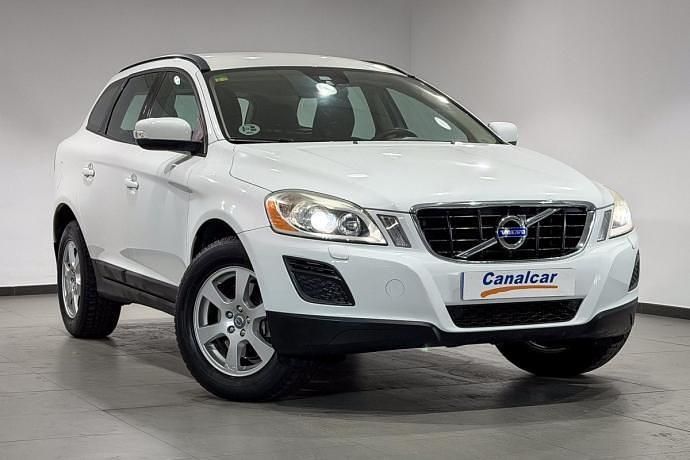 Usado Volvo XC60 Kinetic 136 CV (100 kW) 2013 Blanco SUV