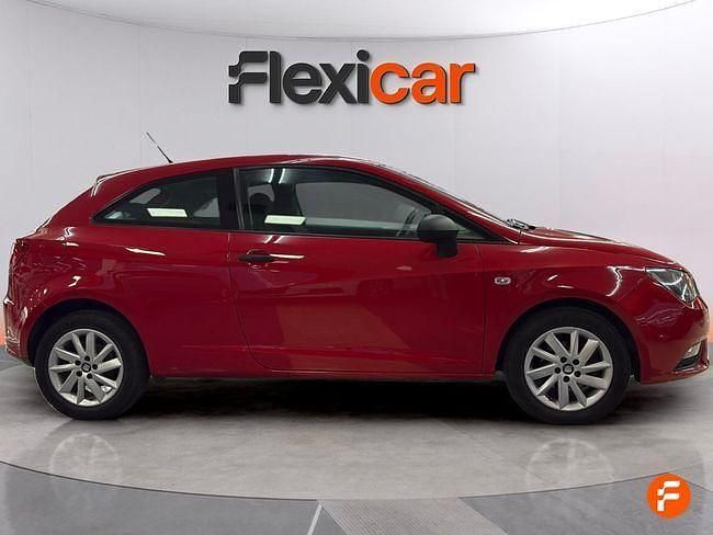 Usado Seat Ibiza Reference 75 CV (55 kW) 2017 Rojo