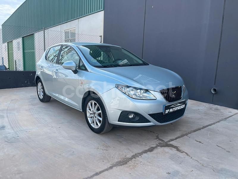 Gris / plata Usado 2011 Seat Ibiza Style Berlina | 7200 € (Precio justo) - Imagen 1/4
