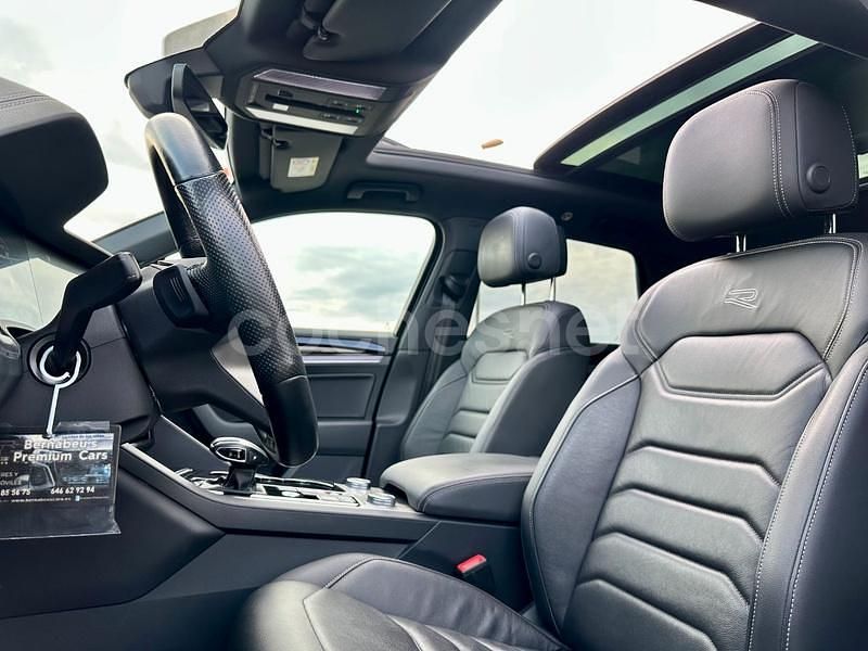 Usado VW Touareg R-line 286 CV (210 kW) 2022 Negro SUV