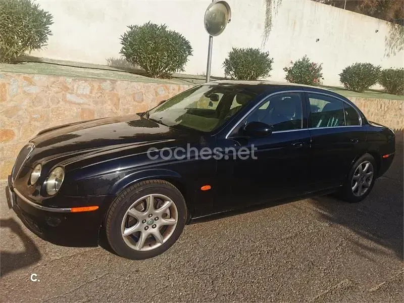 Usado Jaguar S-Type Executive 207 CV (152 kW) 2005 Negro Berlina