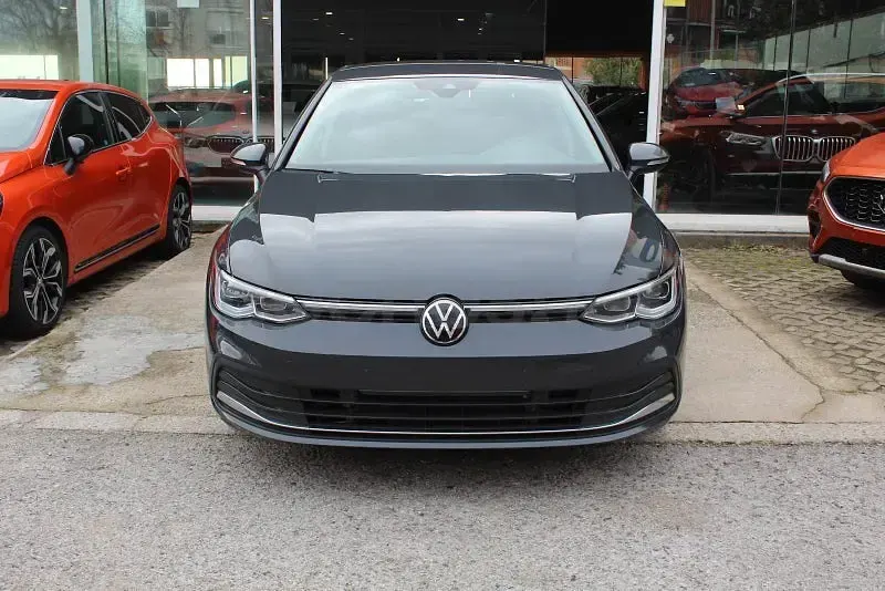 Usado VW Golf VIII Style 204 CV (150 kW) 2022 Gris / plata Berlina
