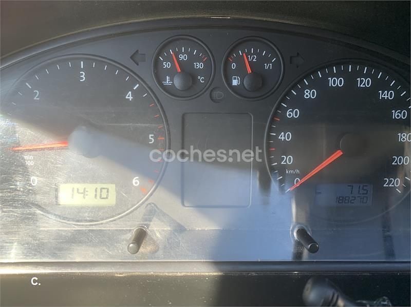 Usado VW Caravelle 174 CV (127 kW) 2007 Azul Monovolumen