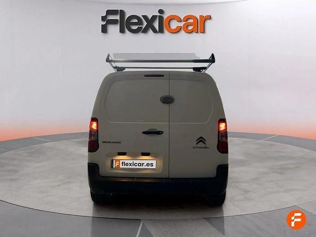 Usado Citroën Berlingo Feel 102 CV (75 kW) 2021 Blanco Monovolumen