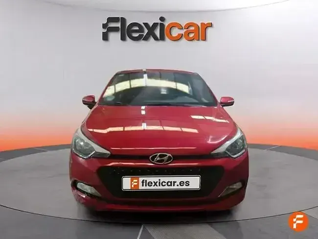 Usado Hyundai i20 84 CV (61 kW) 2018 Rojo