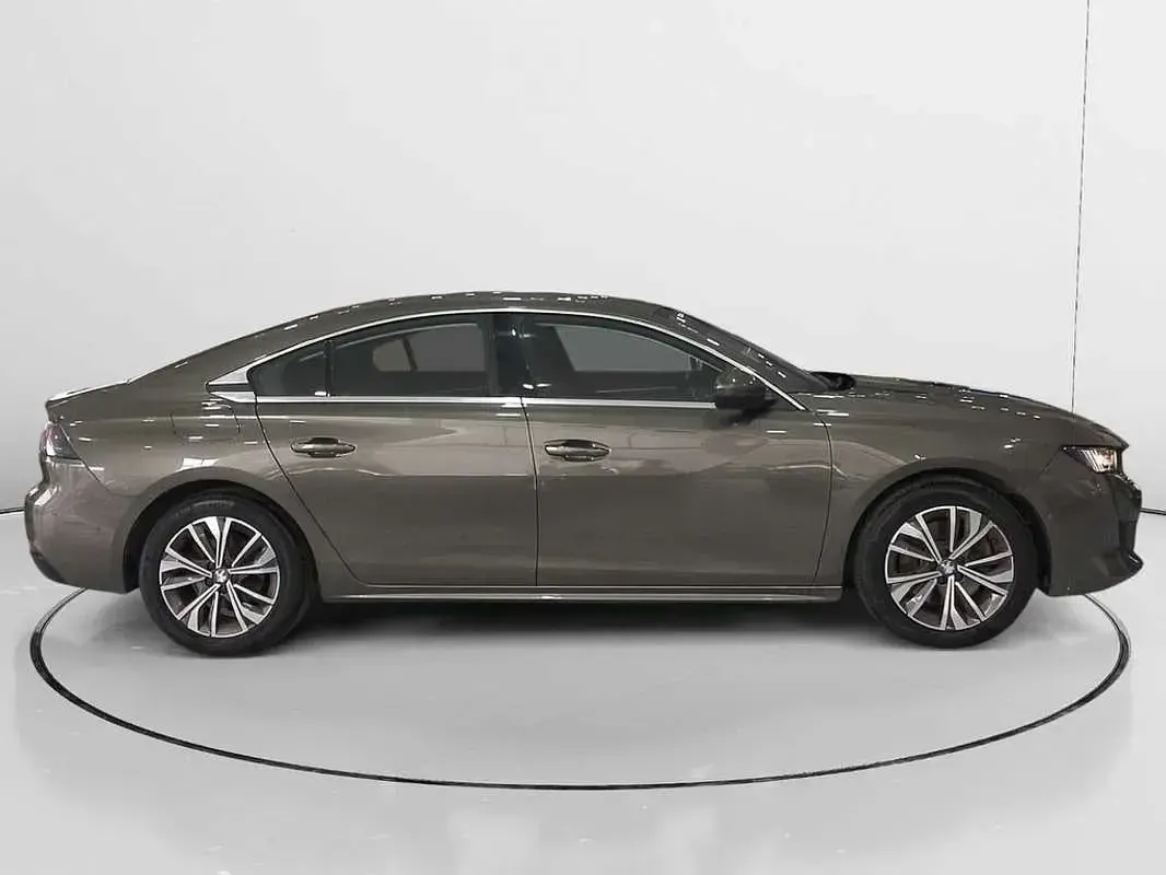 Usado Peugeot 508 Allure 163 CV (119 kW) 2020 Gris Berlina