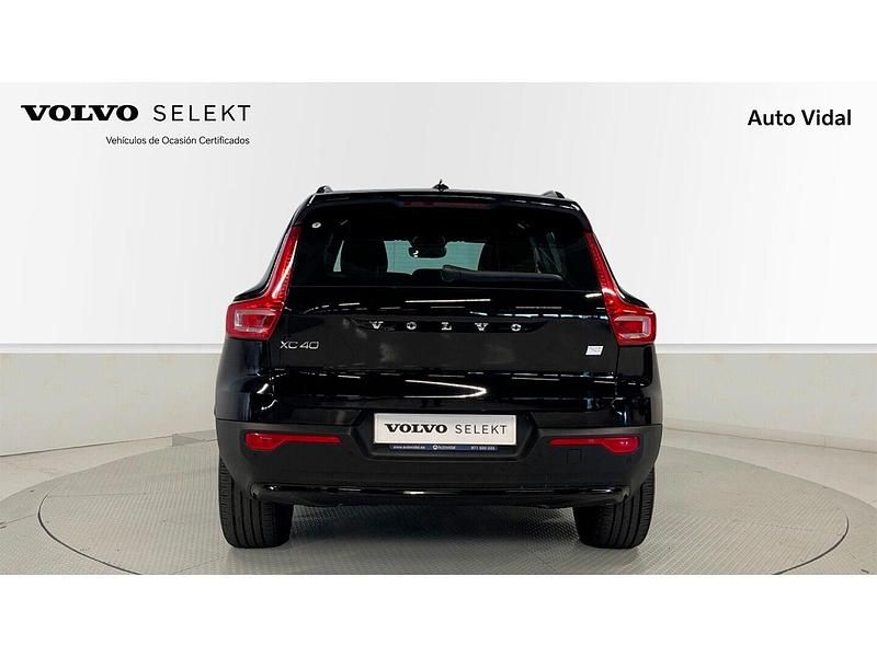 Usado Volvo XC40 Ultimate 300 kW (408 CV) 2022 Negro SUV