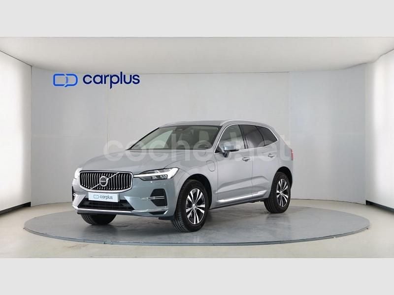 Platinum grey metalizado Usado 2024 Volvo XC60 Core SUV | 43.890 € (Buen precio) - Imagen 1/4