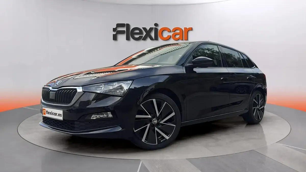Usado Skoda 110 R Sport 150 CV (110 kW) 2021 Negro Berlina