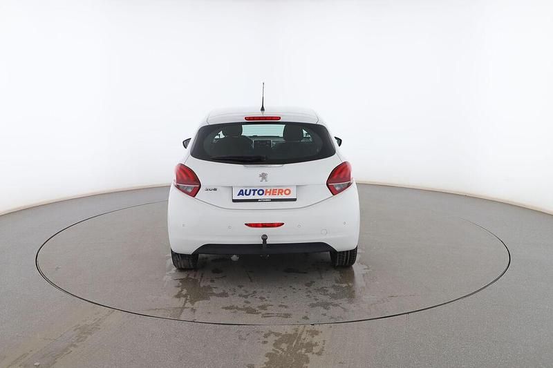 Usado Peugeot 208 Signature Sky 110 CV (80 kW) 2018 Blanco Utilitario