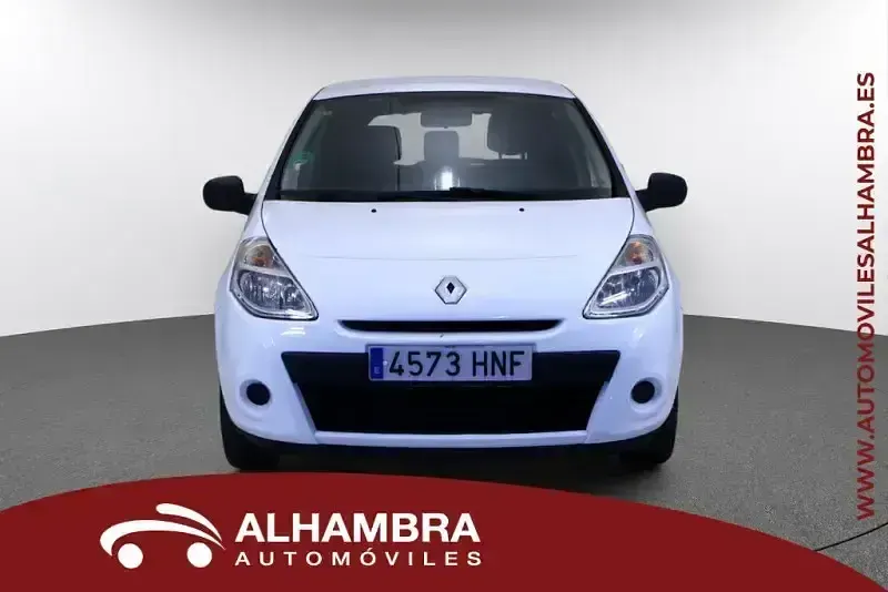 Usado Renault Clio IV Business 75 CV (55 kW) 2013 Blanco Utilitario