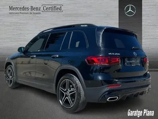 Usado Mercedes GLB200 163 CV (119 kW) 2022 Negro cosmos SUV