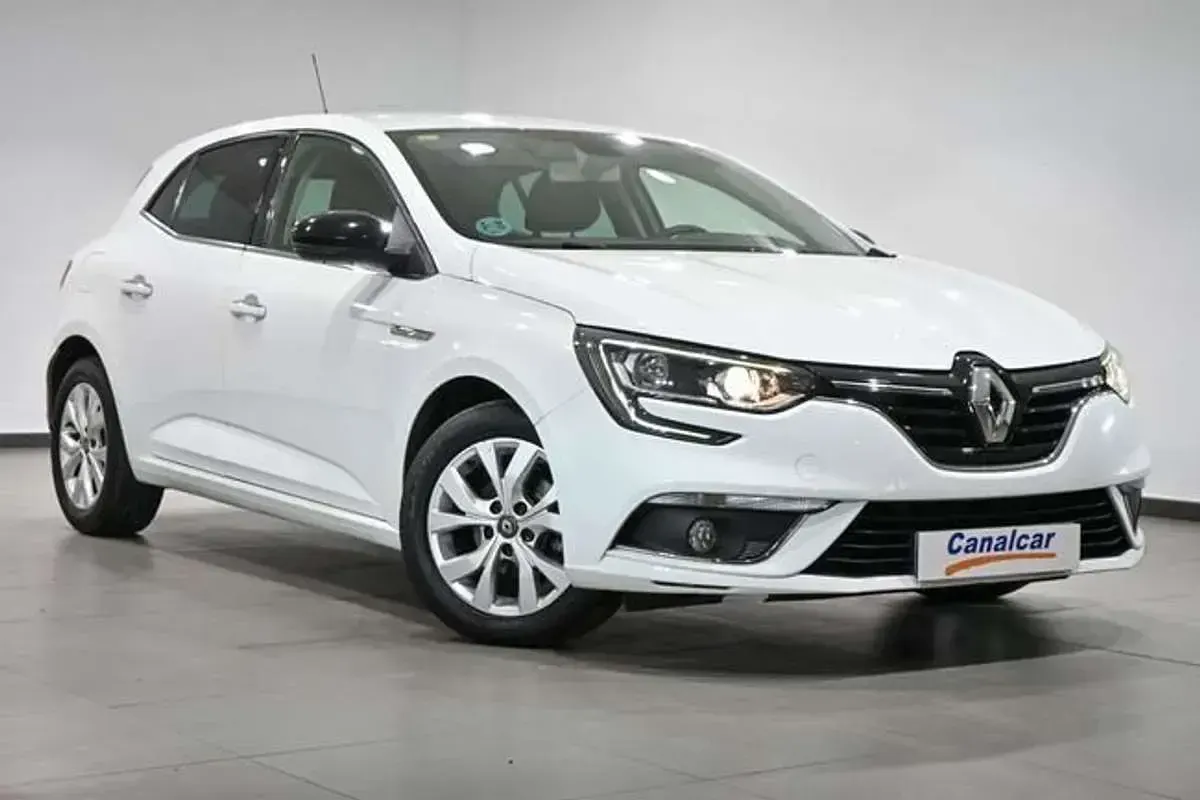 Usado Renault Mégane LIMITED 101 CV (74 kW) 2018 Blanco Berlina