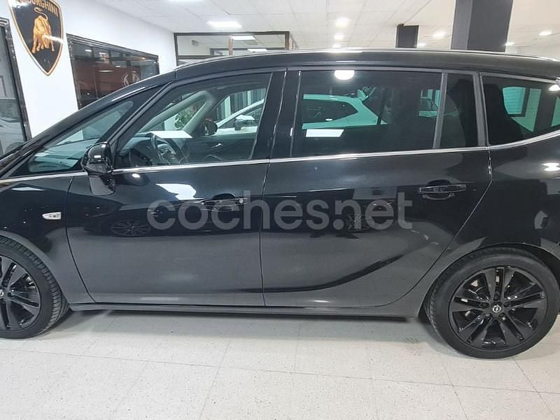 Usado Opel Zafira Tourer Excellence 170 CV (125 kW) 2015 Negro Monovolumen