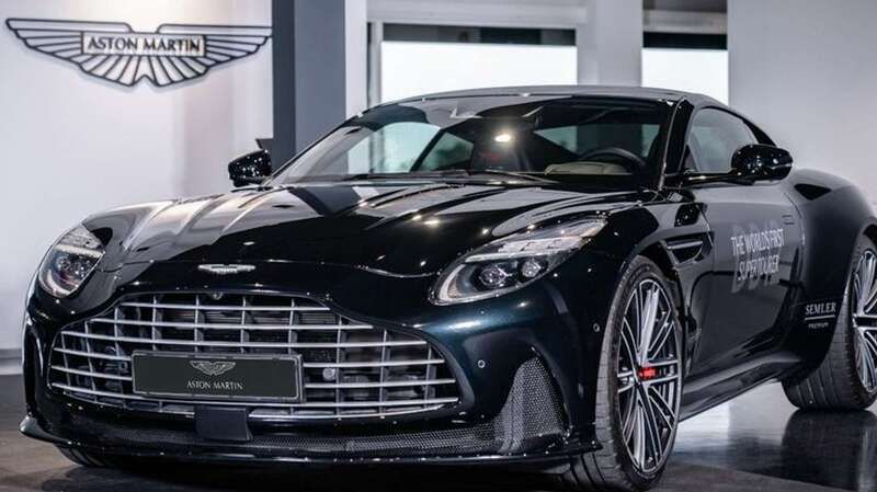 Negro Usado 2023 Aston Martin DB12 Coupe | 249.900 € - Imagen 1/4