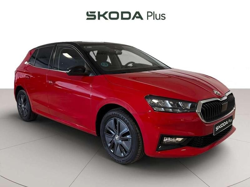 Negro Usado 2024 Skoda Fabia Selection Utilitario | 19.990 € (Precio justo) - Imagen 1/4