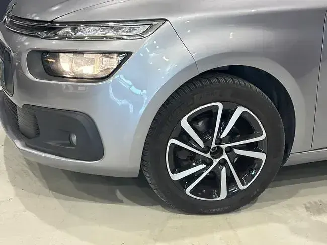 Usado Citroën C4 SpaceTourer Feel 130 CV (95 kW) 2020 Gris Monovolumen