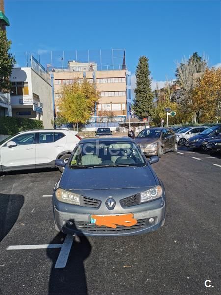 Gris / plata Usado 2007 Renault Mégane II Business Berlina | 2449 € (Buen precio) - Imagen 1/4