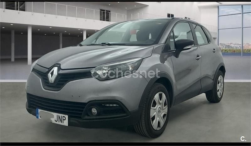 Usado Renault Captur Life 90 CV (66 kW) 2016 Gris / plata SUV