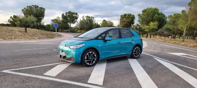 Verde Usado 2020 VW ID.3 Pro Performance Utilitario | 23.450 € (Caro) - Imagen 1/4