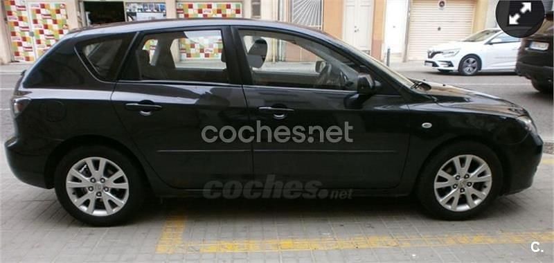Usado Mazda 3 Active 105 CV (77 kW) 2006 Negro Berlina