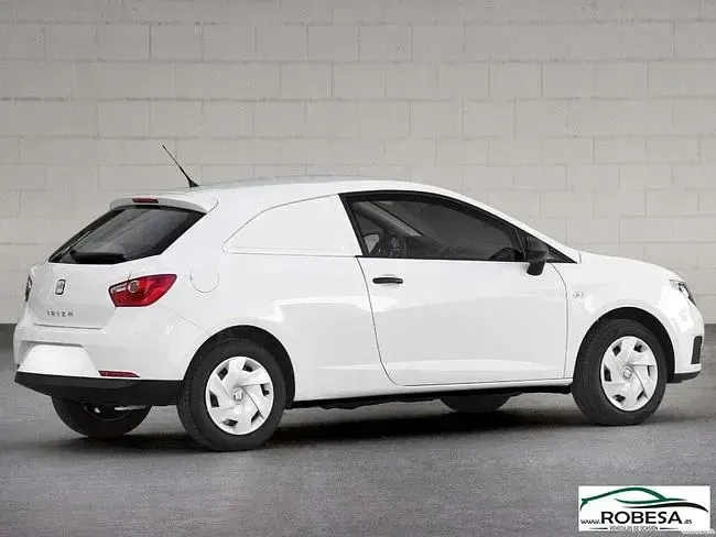 Usado Seat Ibiza SC I-Tech 75 CV (55 kW) 2015 Blanco Utilitario