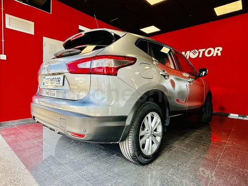 Usado Nissan Qashqai Acenta 110 CV (80 kW) 2017 Beige SUV