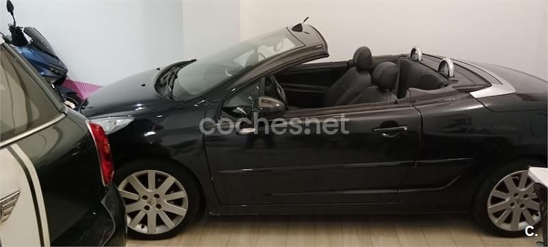 Usado Peugeot 207 CC Sport 110 CV (80 kW) 2009 Negro Descapotable