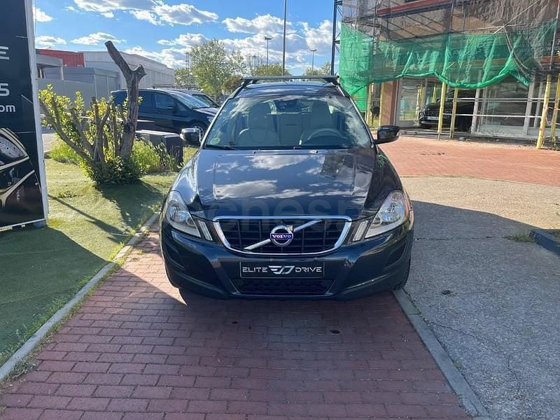 Usado Volvo XC60 R-Design Kinetic 181 CV (133 kW) 2013 Gris / plata SUV