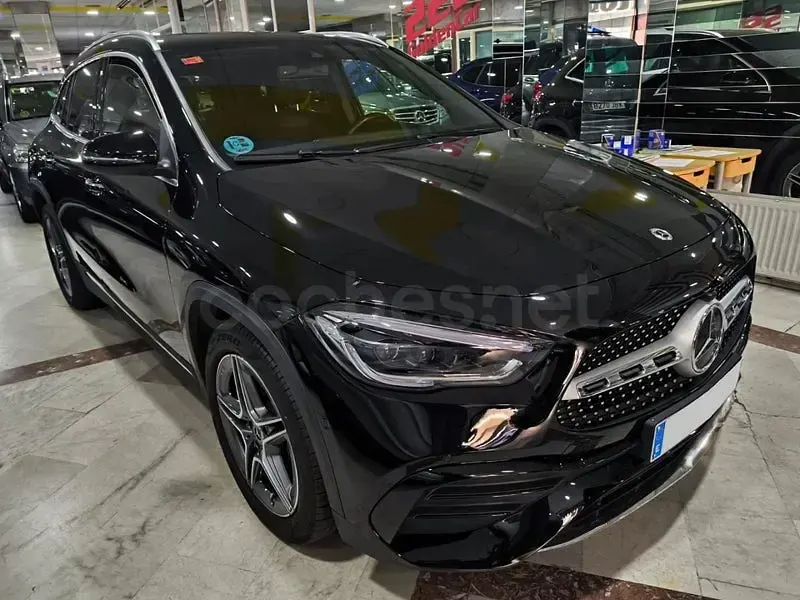 Usado Mercedes GLA220 190 CV (139 kW) 2021 Negro SUV
