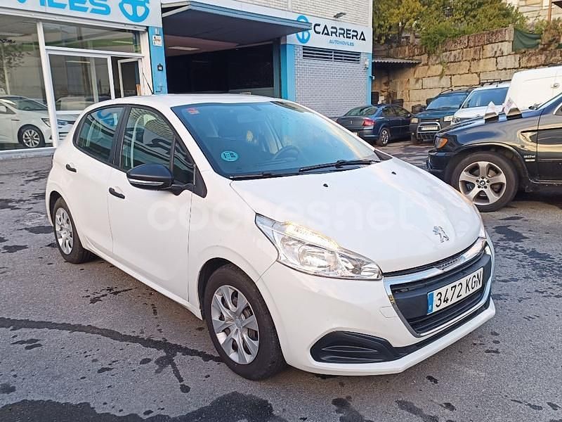 Usado Peugeot 208 Active 75 CV (55 kW) 2018 Blanco Utilitario