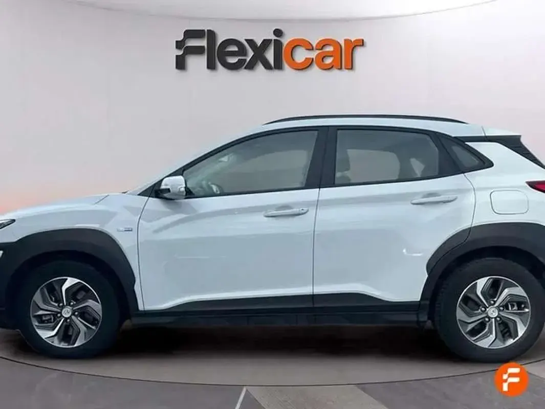 Gebraucht Hyundai Kona 141 PS (103 kW) 2020 Weiß SUV