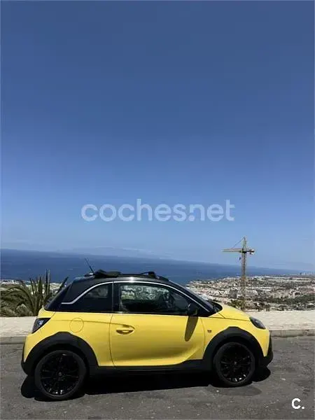 Usado Opel Adam Rocks 87 CV (63 kW) 2016 Amarillo Utilitario