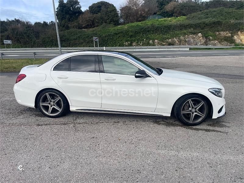 Usado Mercedes C220 AMG 170 CV (125 kW) 2015 Blanco Familiar